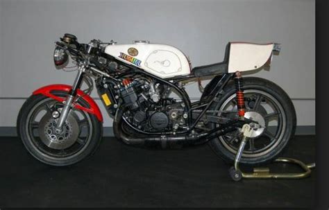 Foi assim que kenny roberts descreveu em 1975 a yamaha tz750, depois de vencer uma das mais famosas corridas da história das 'flat track' americanas, a indy mile. A Gift from Kenny Roberts - 1975 Yamaha TZ750 | Bike-urious