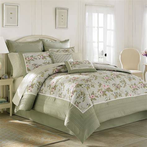 Perfect for her bedroom, this laura ashley lidia cotton reversible quilt set blooms with pink roses. Beddingstyle: Laura Ashley Avery
