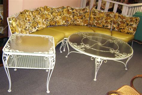Outdoor garden furniture 'vintage and retro style'. Vintage Outdoor Furniture! ! on Pinterest | Patio Chairs ...