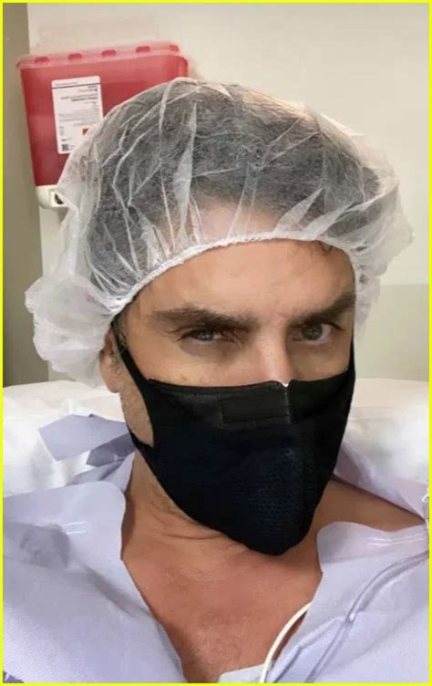 John Stamos Assures Fans Hes All Good After Posting Selfies From Hospital Bed Photo 4610915