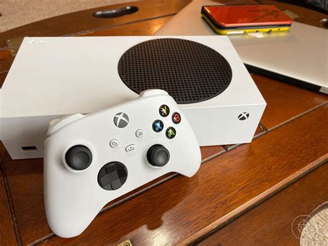 How Small Is Microsofts Smallest Console The Xbox Series S Polygon