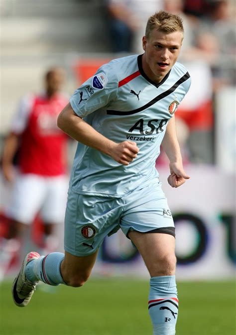 Guidetti, 28 anni, deportivo alaves posizione 512 in la liga valore di mercato 1 m controlla il suo profilo , le statistiche e l'analisi del potenziale calcistico. S P O R T I F Y: John Guidetti
