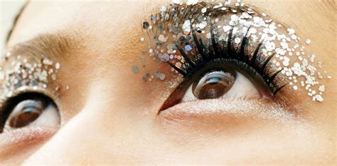 Makeup Con Glitter Guía Para Incorporar Brillo En Los Looks