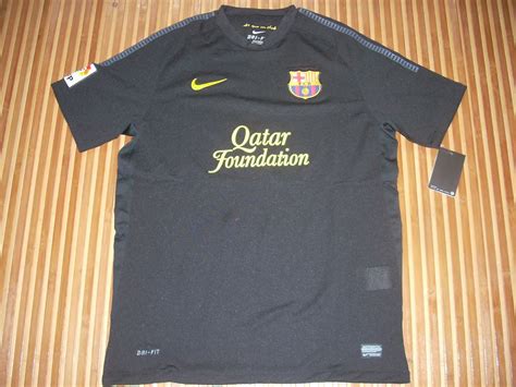 Same approach with the unicef sponsorship where the logo appears. FC BARCELONA AWAY 2011/2012 | E-jersey Online Jersey Store