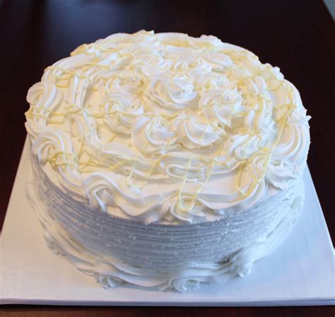 Creative Cakes By Lynn White On White Wedding Cake Lemon Cake With