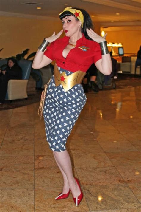 Vintage Rockabilly Pinup Wonder Woman Dc Cosplay At Midsouthcon