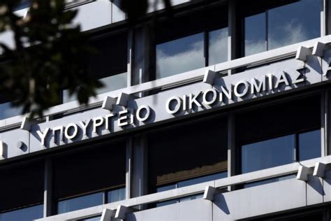 Με απόφαση του διοικητή της αρχής, γιώργου πιτσιλή, οι υπηρεσίες της ααδε σταματούν να εξετάζουν τις δηλώσεις αλλαγής μόνιμης κατοικίας, που κάνουν οι φορολογούμενοι ηλεκτρονικά, με στόχο την. ΥΠΟΙΚ για επιθέσεις κατά ελεγκτών της ΑΑΔΕ : Ερχονται ...