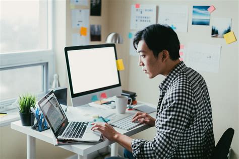 Interested in finding the best online jobs? Here's How Many Hours the Average American Works Per Year ...