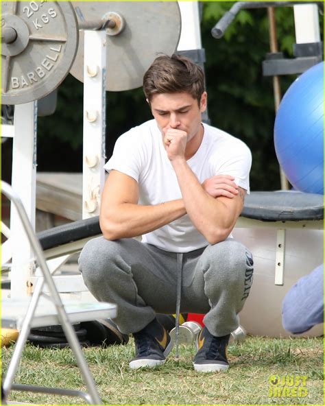 Zac Efron Lays In Dave Francos Lap On Townies Set Photo 2867033