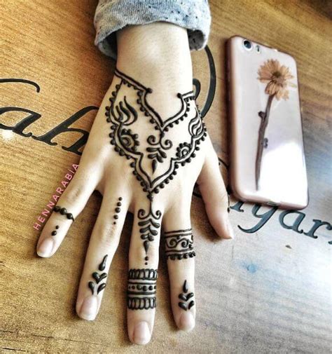 How long does henna last on the skin? 50+ Simple Henna Tattoos For Women & Men (2020)