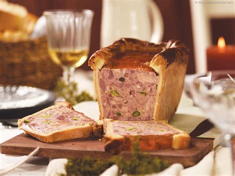 Pâté en croûte de Noël Recette de cuisine illustrée