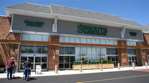 First Look Sprouts Farmers Market Opening In Marlton