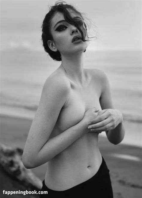 Deva Cassel Nude The Fappening Photo Fappeningbook