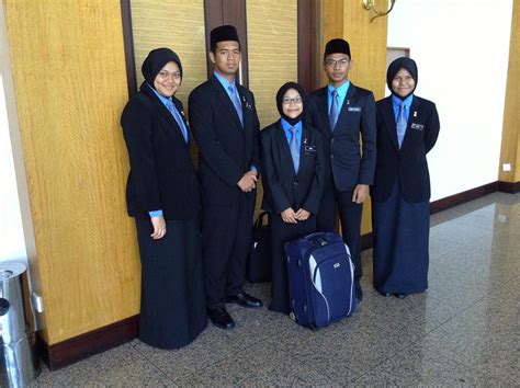 Sk raja perempuan muzwin muzwin sekolah kebangsaan raja perempuan muzwin skrpm aba4012 aba 4012 kuala kangsar bukit chandan muzuin raja azlan shah. Sekolah Menengah Kebangsaan Seri Serdang - Perokok u