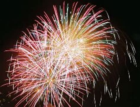 Silvester 2020/2021 sollte man am besten gemütlich mit familie verbringen. Silvesterreisen 2019 / 2020 in Deutschland & im Ausland