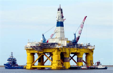 Breaking News — Oil Rig Polar Pioneer To Exit Port Angeles This Week