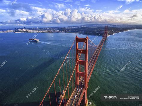 Luftaufnahme Der Golden Gate Bridge Und Landschaft In San Francisco Bay