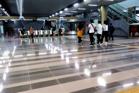 #uncleben9666 #舞獅表演 #liondance #舞狮 #世界龍獅日 #2019cny #新年舞獅 #kualalumpur #visitmalaysia2020 #kualalumpurcity. Bandar Tun Hussein Onn MRT Station - Big Kuala Lumpur