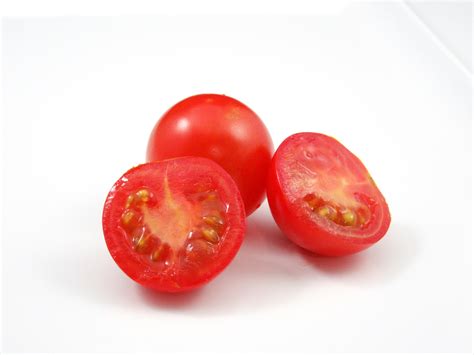 Cherry Tomato Cut Sliced 2 Kilo Chefs Pantry