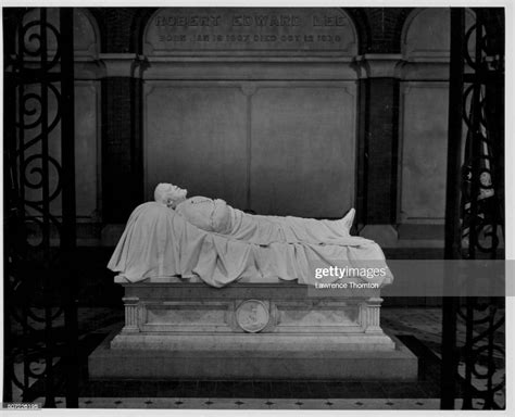 The Tomb Of Robert E Lee The Recumbent Statue At The Lee Chapel