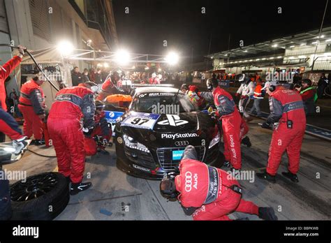 24 Stunden Rennen Auf Der Nürburgring Rennstrecke Der Audi R8 Team Abt