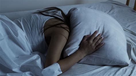 what it means if your body jerks while falling asleep
