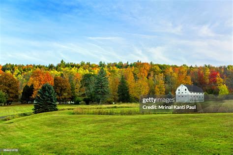 White House Countryside Catskill Upstate New York High Res Stock Photo