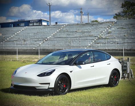 2022 White Tesla Model 3 Performance Pictures Mods Upgrades