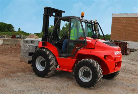Rough Terrain Vertical Masted Forklift From Manitou Concrete