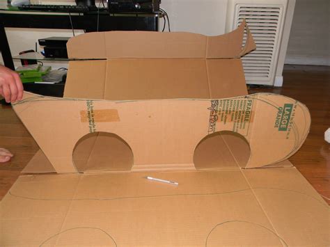 A Step By Step Tutorial To Create A Race Car Out Of Cardboard Boxes
