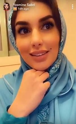 بعد مونيكا بيلوتشي ياسمين صبري ثالث امرأة بالعالم ترتدي أغلى عقد في العالم بعد… ياسمين صبري بالحجاب تلفت أنظار الجمهور بعد إطلالتها بالحجاب والعباية شاركت ا… ياسمين صبري بالحجاب: "أنا سعودية" | نواعم