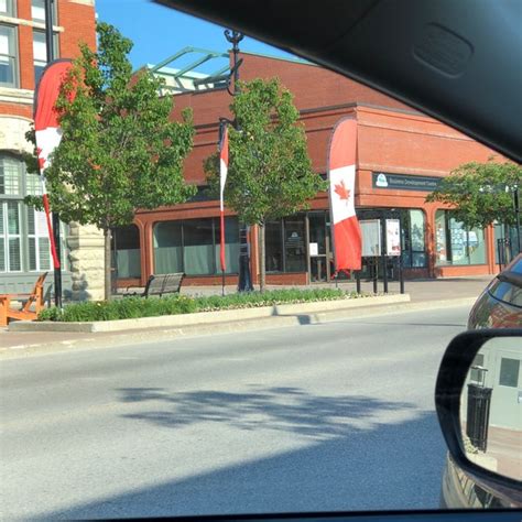 Rural canada is full of tiny towns, today we will visit collingwood, ontario. Collingwood, Ontario