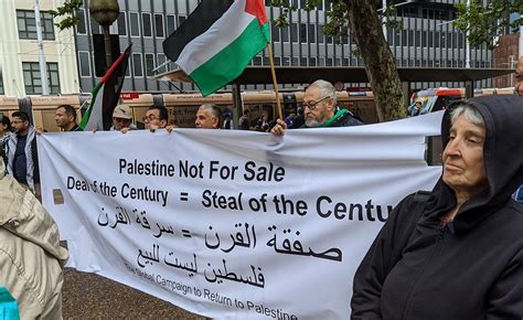 I've been going to these things my whole life and i honestly don't remember seeing such an incredible or significant turnout as i did today. Activists oppose Trump's 'deal' on Palestine | Green Left