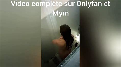Fille Sexy Prends Une Douche Au Camping Xhamster