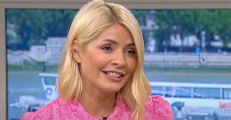 Holly Willoughby Wows In Pink Dress On This Morning Return