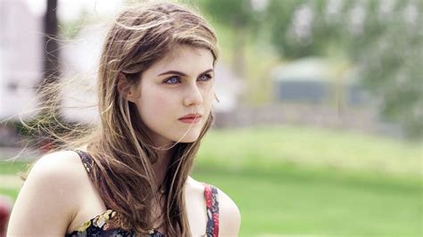 Alexandra Daddario Wallpapers Find Best Latest Alexandra Free