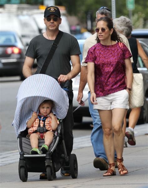 Paul rudd and robert downey jr. Exclusive... Robert Downey Jr. & Family Out For A Walk In ...