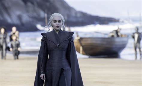 Emilia Clarke As Daenerys Targaryen In Game Of Thrones Season 7 Hd Tv