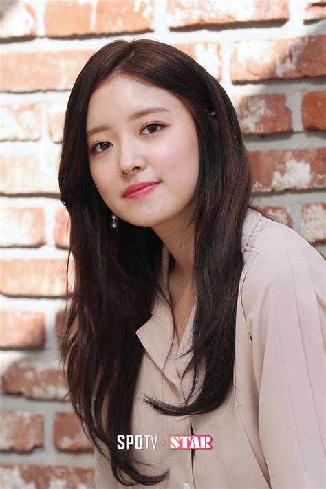Lee se young, one of the comedians who molested the male idols, has written an apology onto her instagram.she wrote, hello, this is lee se young… she wrote, hello, this is lee se young. The Story Behind Why Actress Lee Se Young Debuted So Young ...