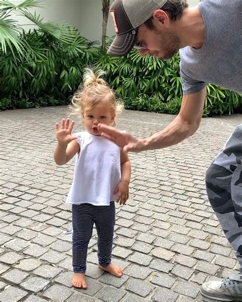 Enrique Iglesias Posts Video Dancing With Daughter Lucy Us Weekly