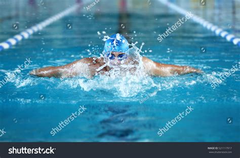 Young Man Swimming Pool Stock Photo 521117917 Shutterstock