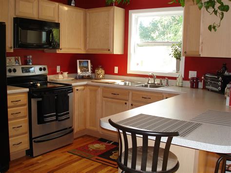Once you've made the decision to paint your kitchen cabinets gray, the hardest part begins, deciding on a paint color. Good Colors For Kitchens - HomesFeed