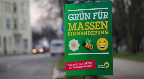 Das wahlrecht beruht auf dem prinzip der personalisierten verhältniswahl. Bilderstrecke zu: Unbekannte fälschen Wahlplakate der ...