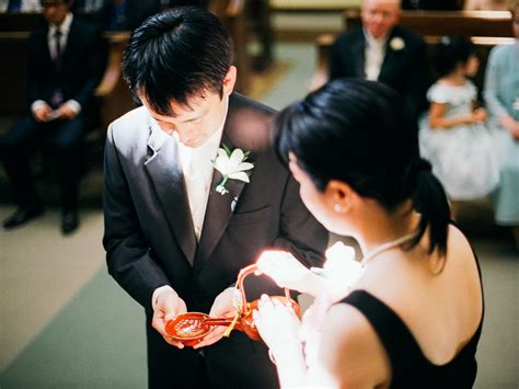 13 Beautiful Wedding Traditions From Around The World