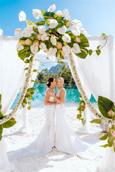 2 Ladies In White Ashley And Laurens Wedding In Bora Bora