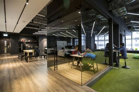 Hong Kong Warehouse Converted To Creative Office Space