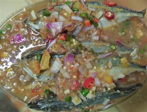 Resepi ikan kukus air asam steamed fish with spicy sour tamarind sauce recipe. Ikan Kembung Rebus Cicah Air Asam - Miza Talib