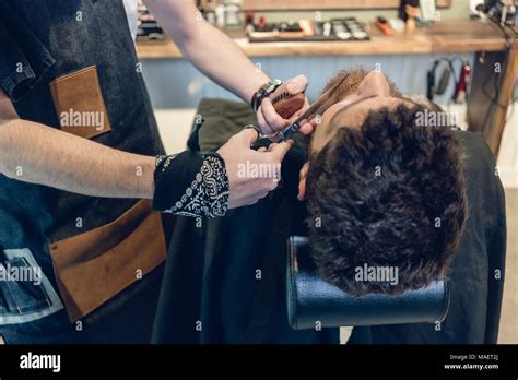 Barber Trimming Man Hi Res Stock Photography And Images Alamy