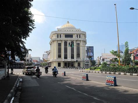 Surabaya Pictures | Photo Gallery of Surabaya - High-Quality Collection