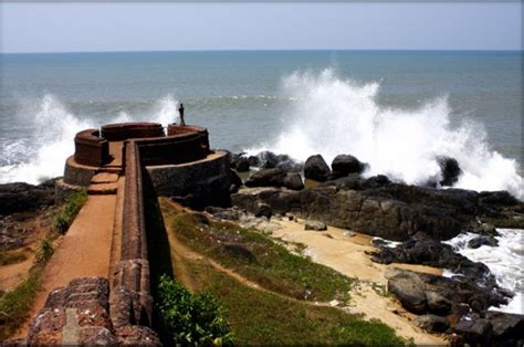 Top 10 Famous Historical Fort And Palaces Of Kerala
